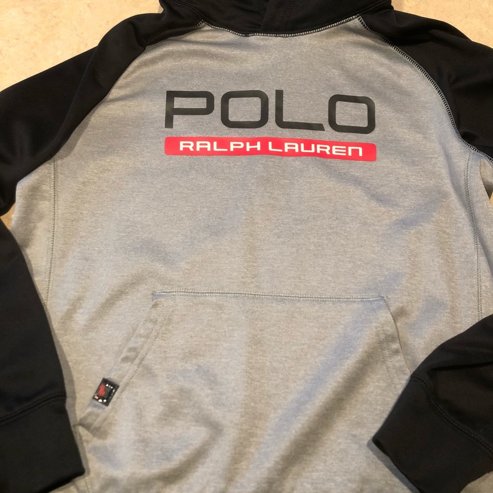 Long sleeve sweatshirt ( new without tags)